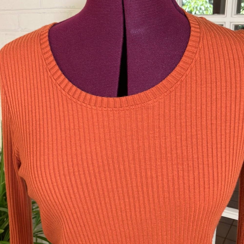 Adrienne Vittadani Women's Ribbed Orange Lobg Sleeve Top Medium - Picture 3 of 6